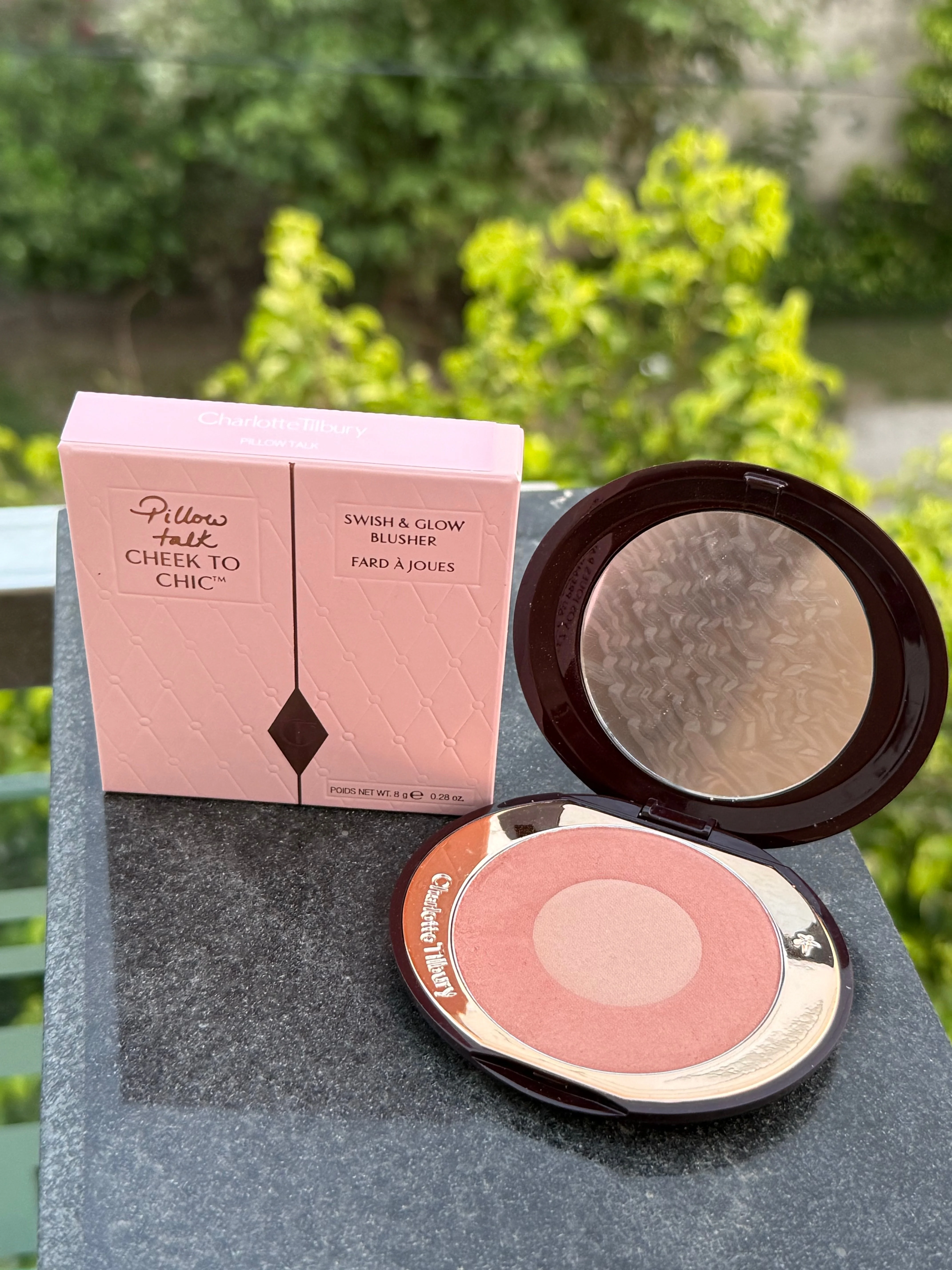 Charlotte Tilbury Pillow Talk Cheek to Chic Blush - Image 3