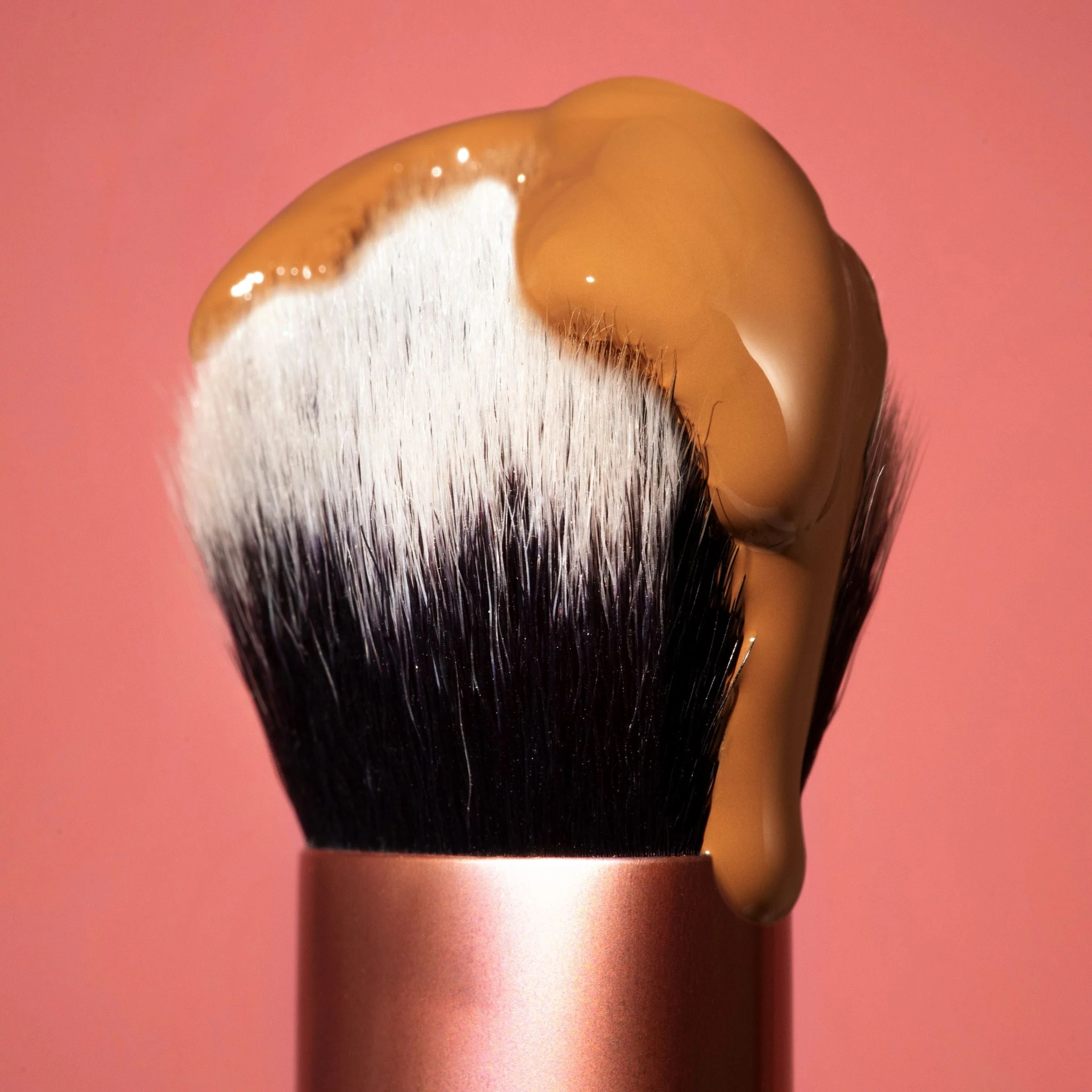 Real Techniques Expert Face Makeup Brush - Image 3