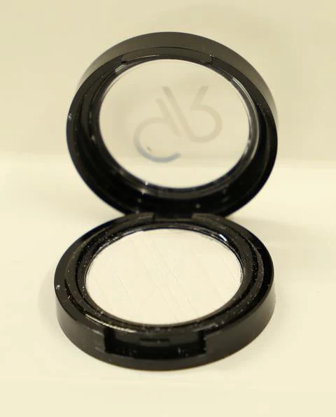 Golden Rose Silky Touch Pearl Eyeshadow