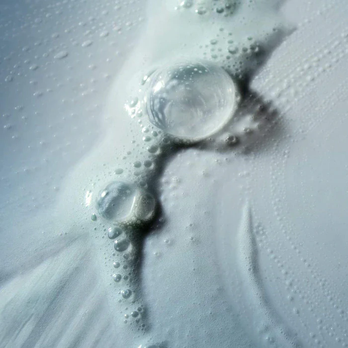LAMER Essence Foaming Cleanser - Image 5