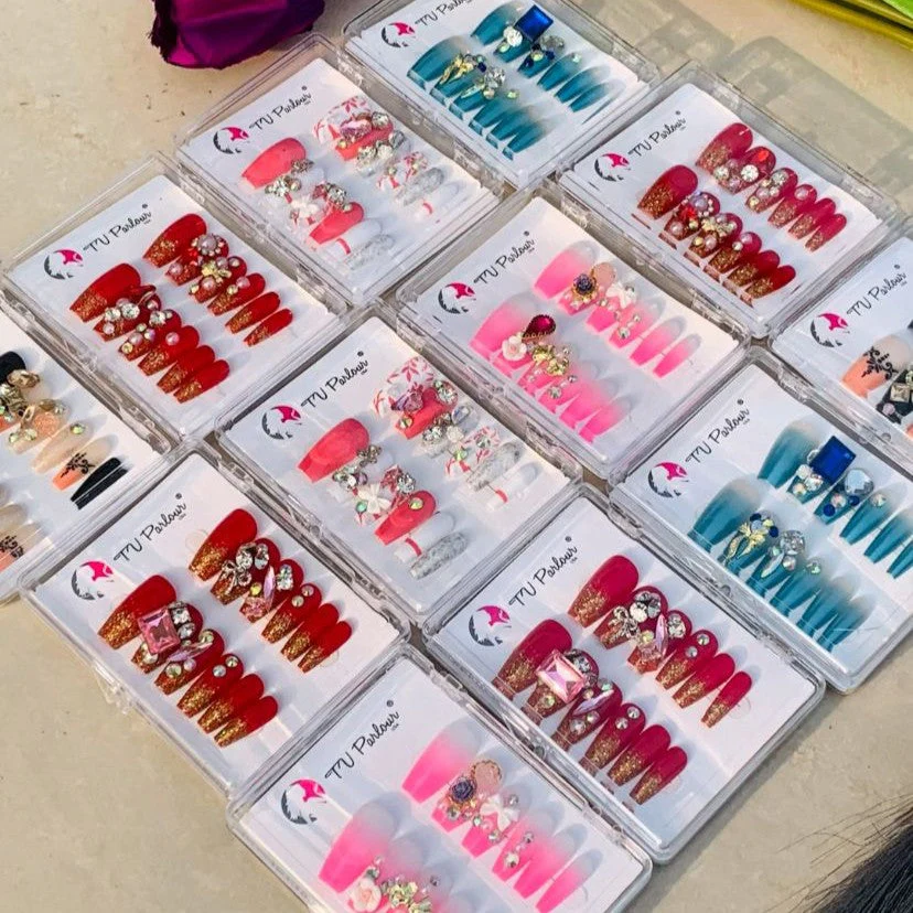 Tv Parlour NAILS NEW