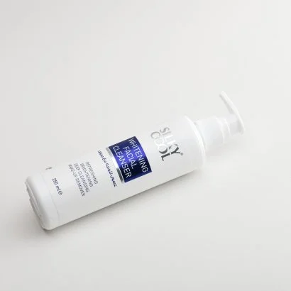 Silky Cool Whitening Facial Cleanser 250 ML - Image 2